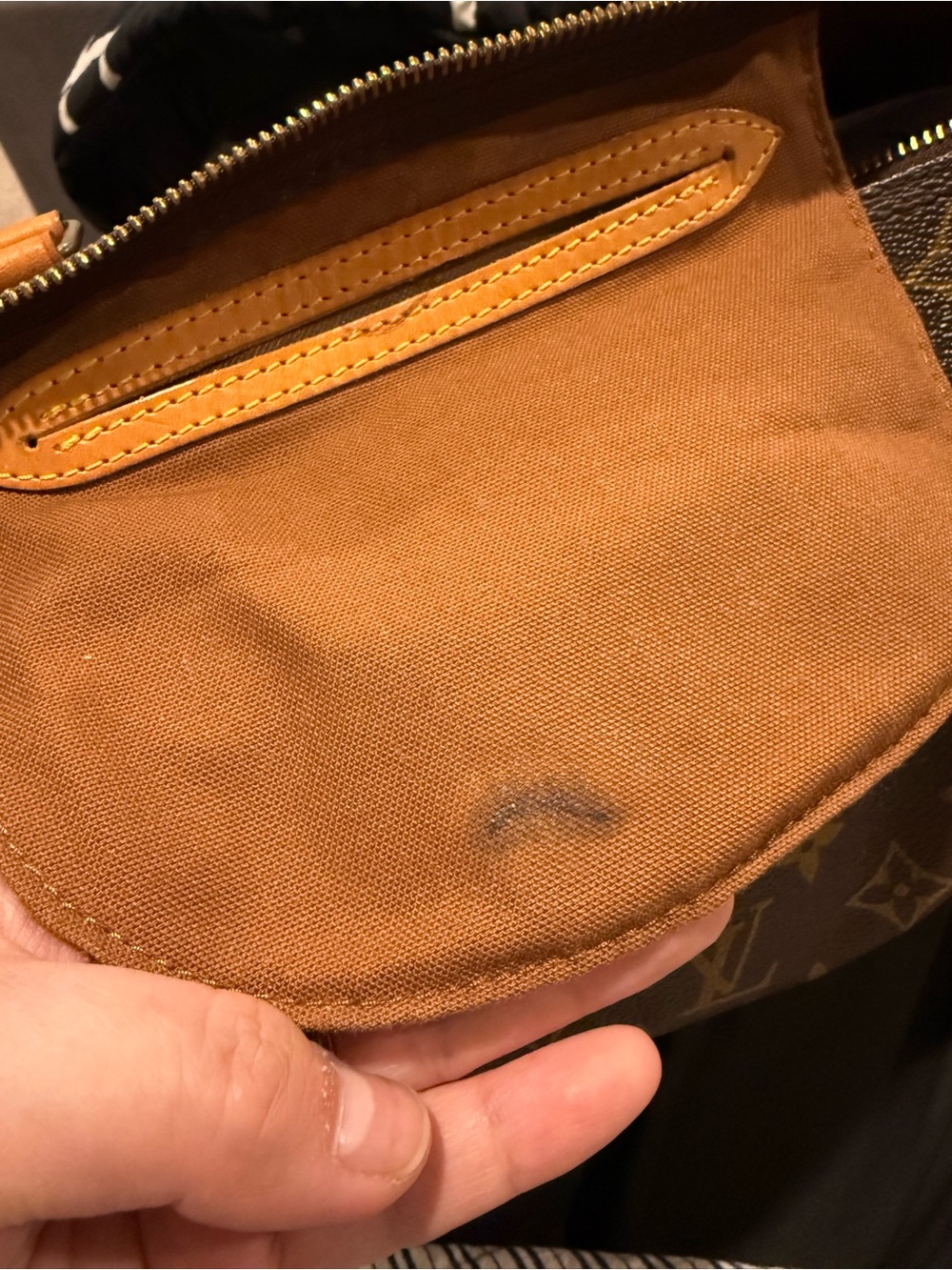 LV Speedy 30 in monogram - Picture 11 of 13